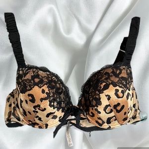 LA SENZA leopard print bra size 38B
